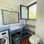Daire La Casa Di Giulia With Air Conditioning, Wifi And Private Parking
