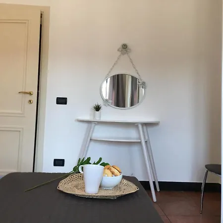 La Casa Di Giulia With Air Conditioning, Wifi&private Parking